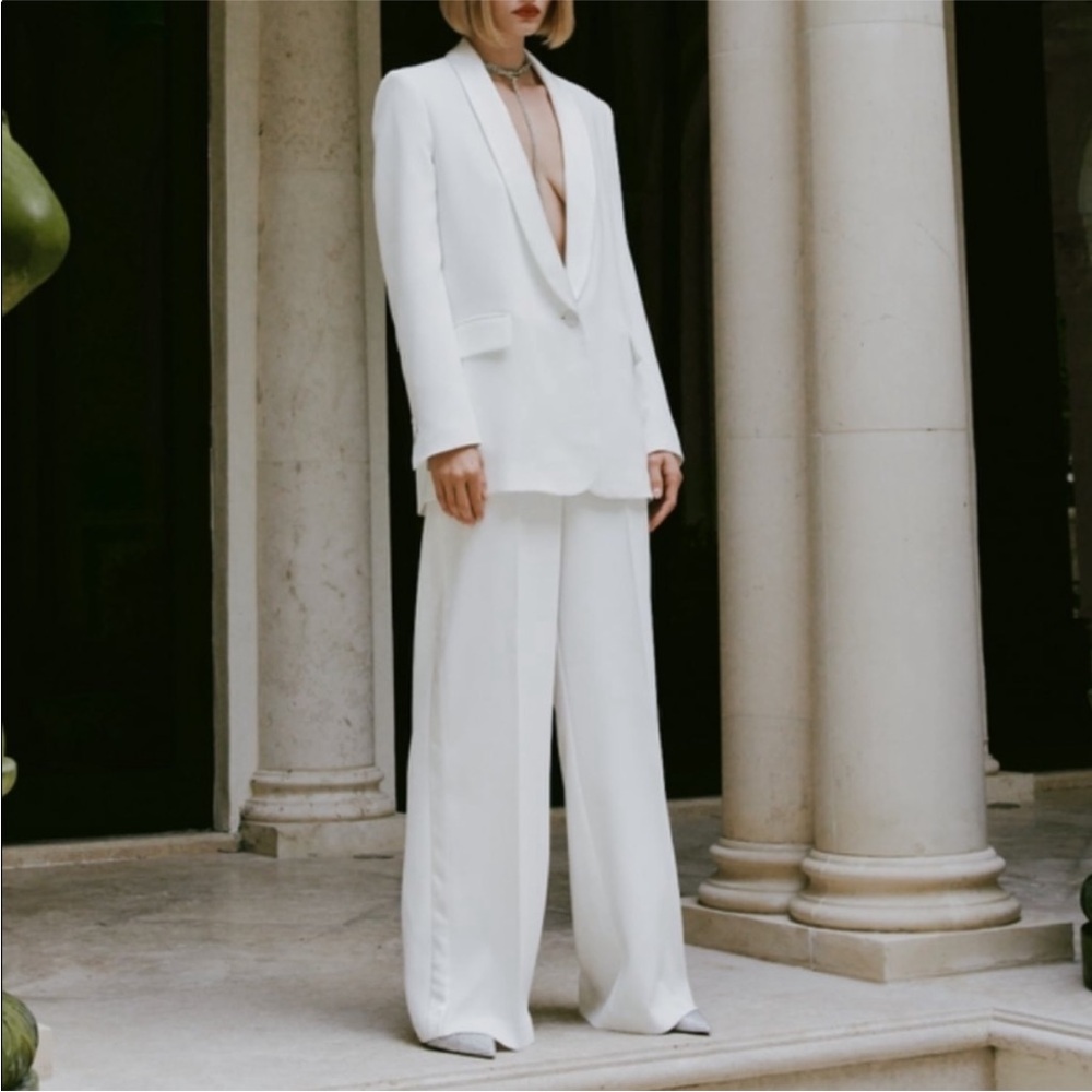 White tuxedo